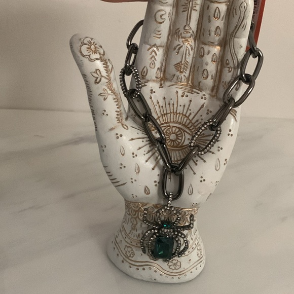 BETSEY JOHNSON Statement Emerald Spider 🕷️Necklace NEW tags & Box - Picture 5 of 6